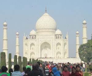 Agra Mathura Vrindavan one day tour palces to visit