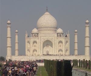 Places to visit in Agra